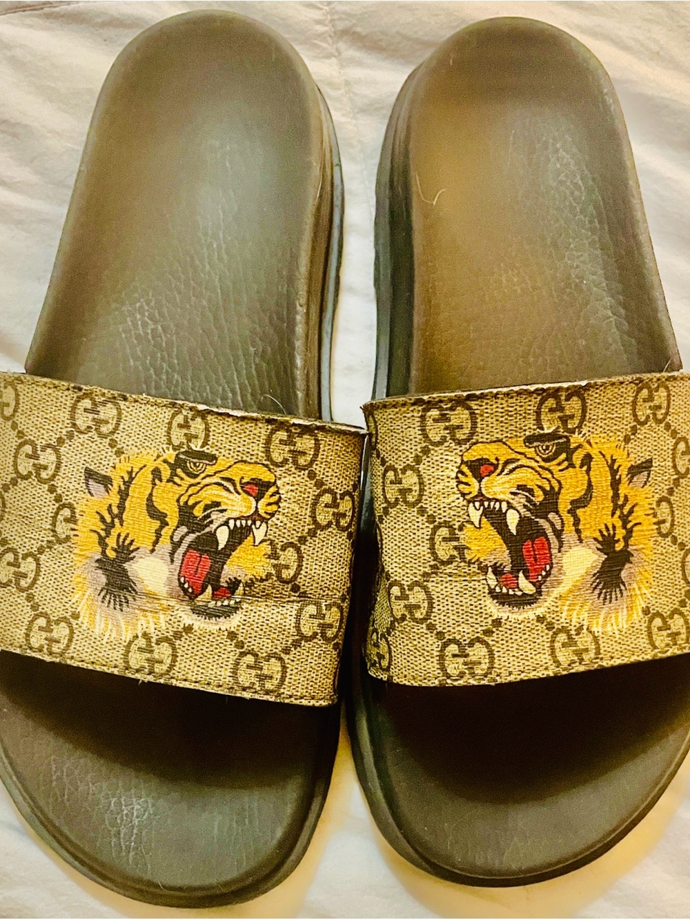 Gucci 🩴 Brown Monogram Supreme Tiger Slide Sandals for Men